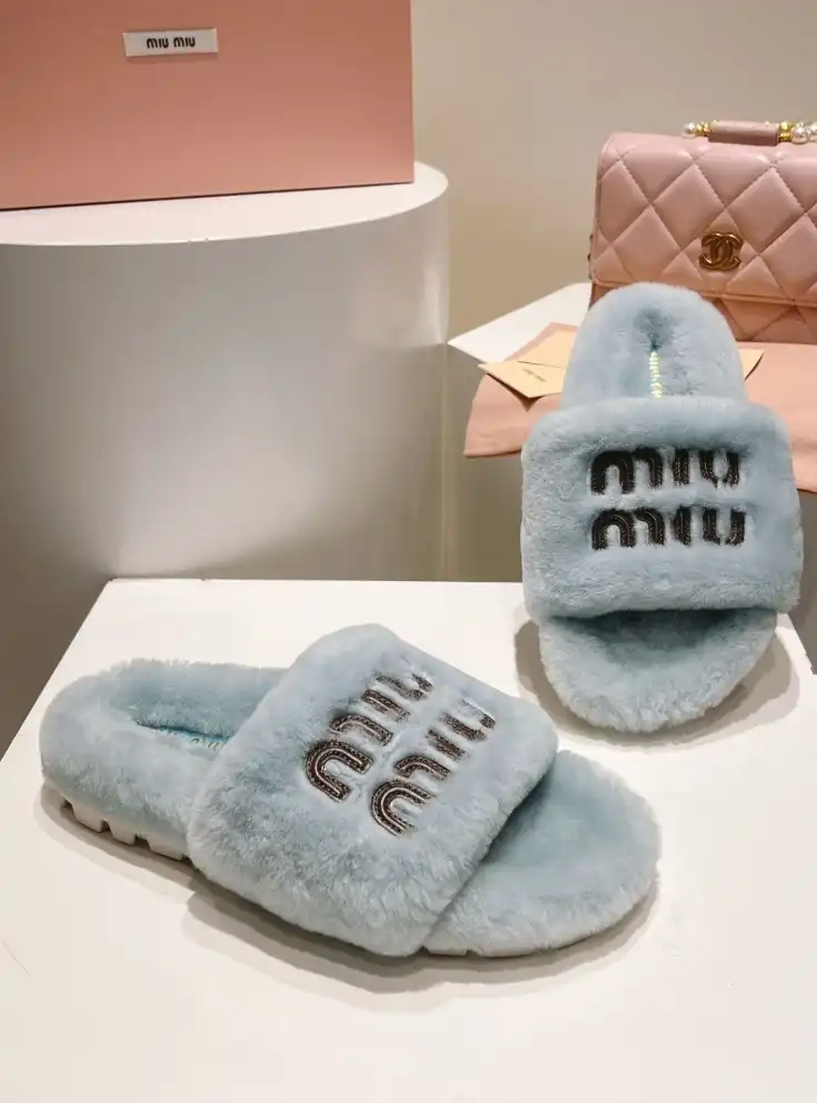 hype Miu Miu Slippers