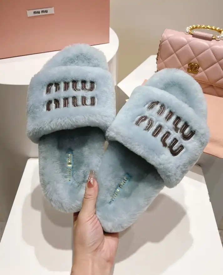 hype Miu Miu Slippers