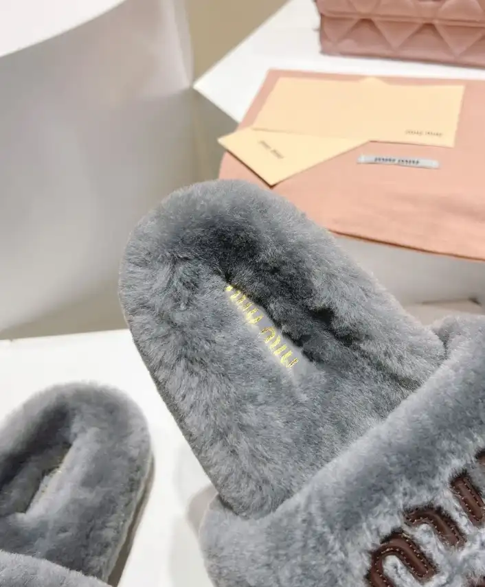 hype Miu Miu Slippers