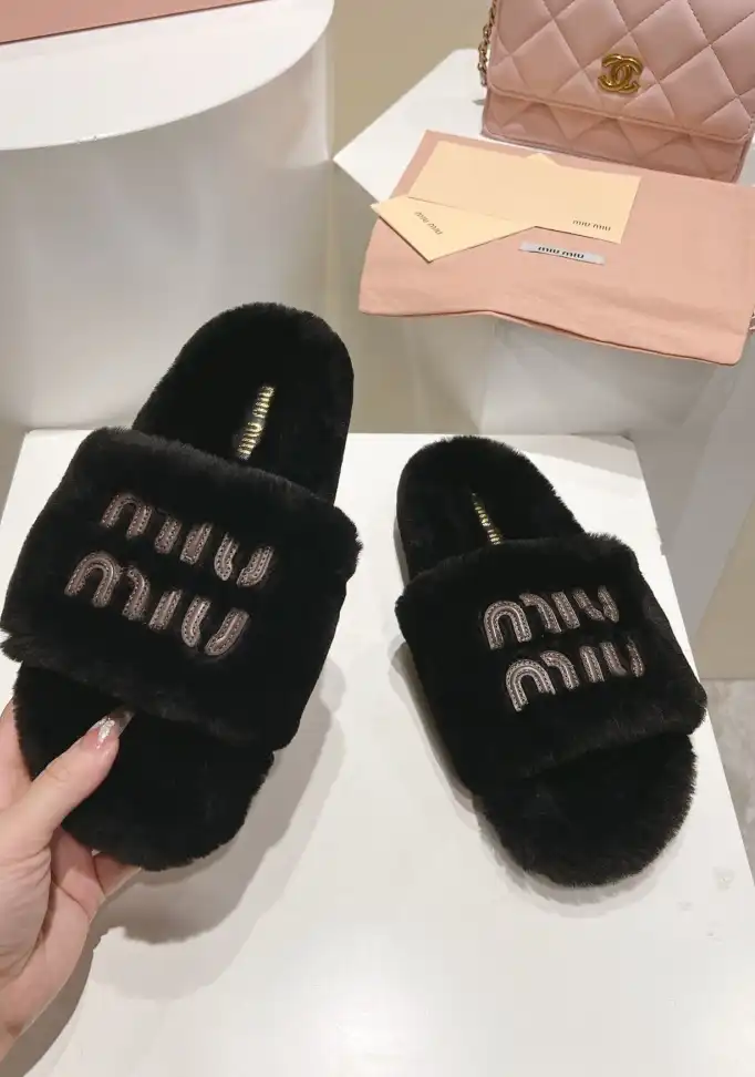 hype Miu Miu Slippers