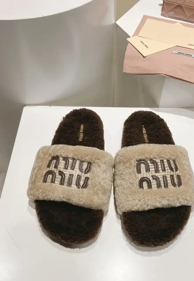 hype Miu Miu Slippers