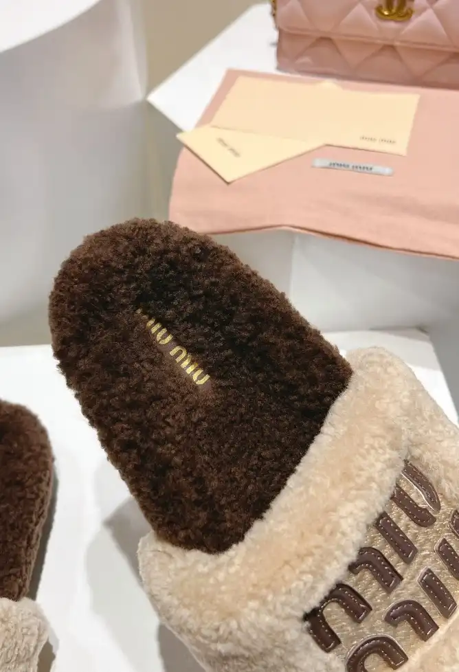 hype Miu Miu Slippers