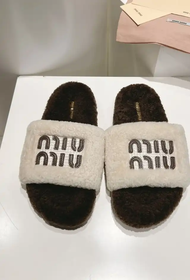 hype Miu Miu Slippers