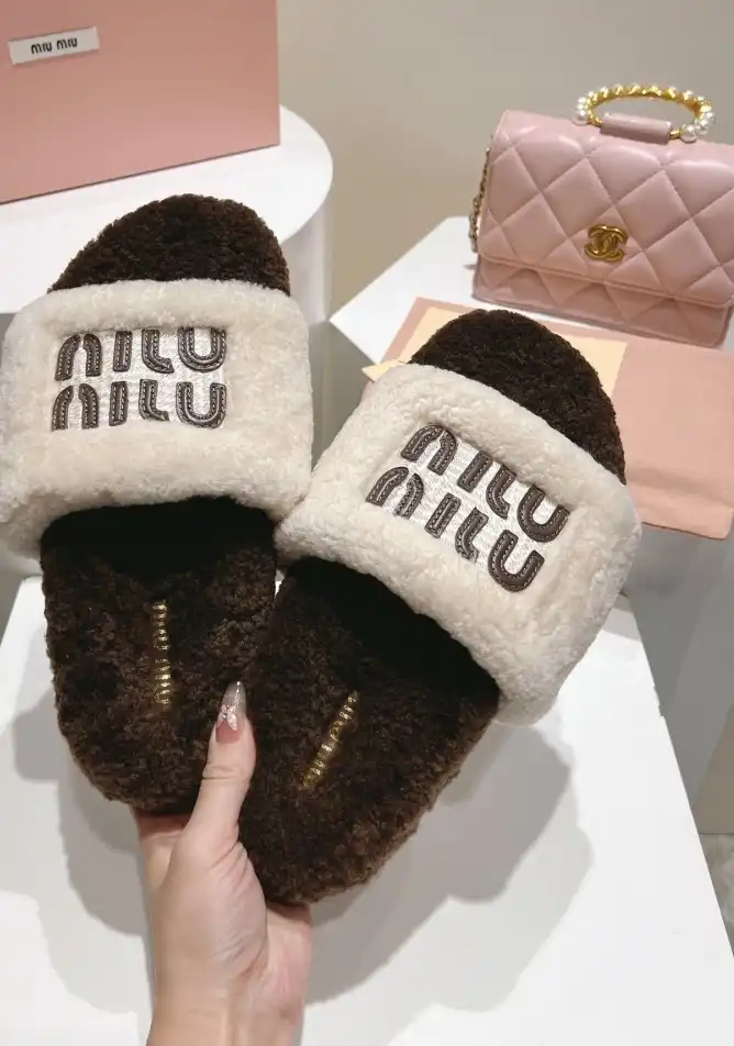 hype Miu Miu Slippers