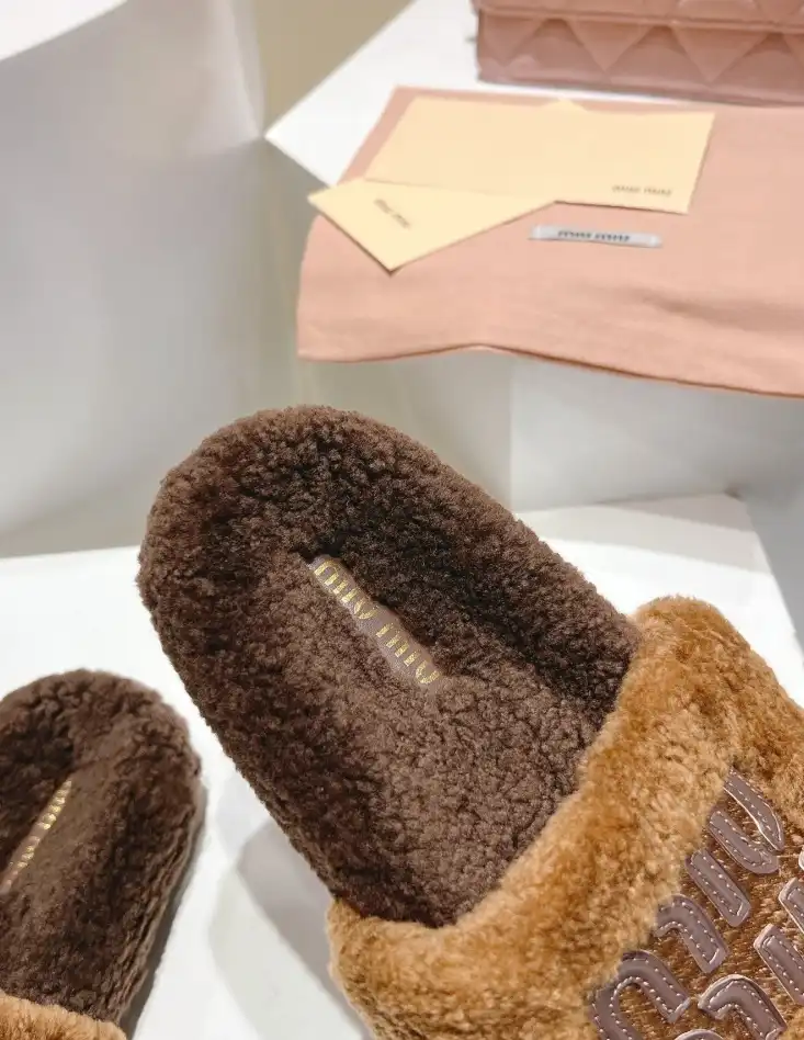 hype Miu Miu Slippers