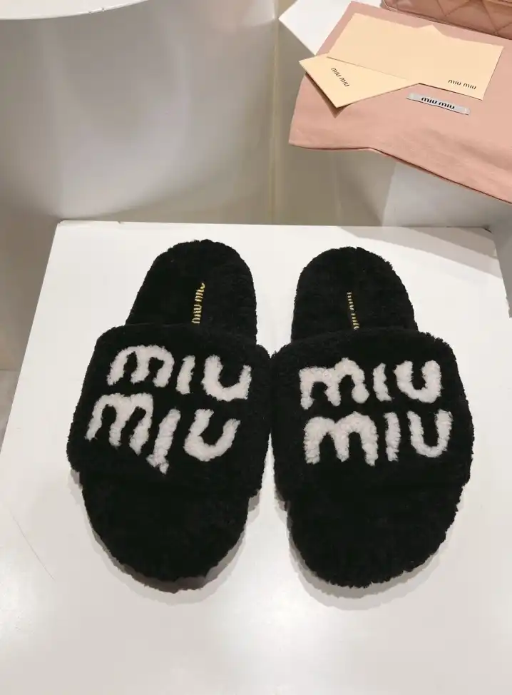 hype Miu Miu Slippers