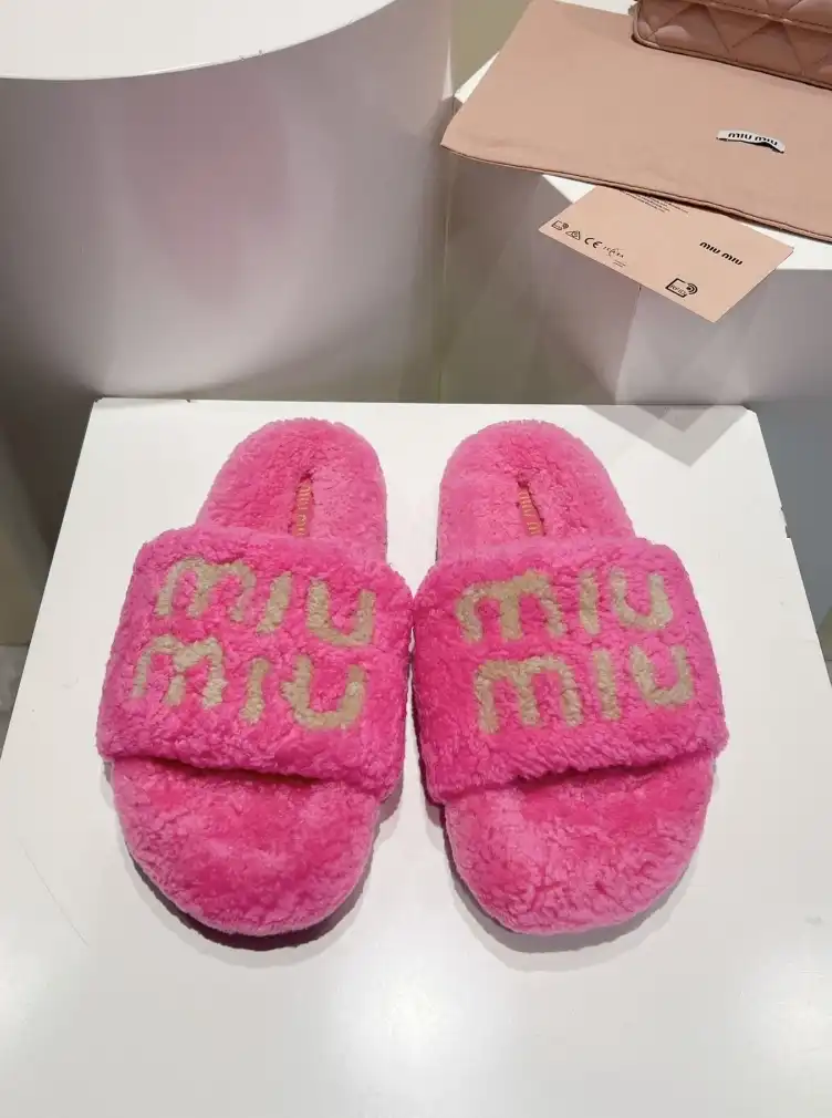 hype Miu Miu Slippers