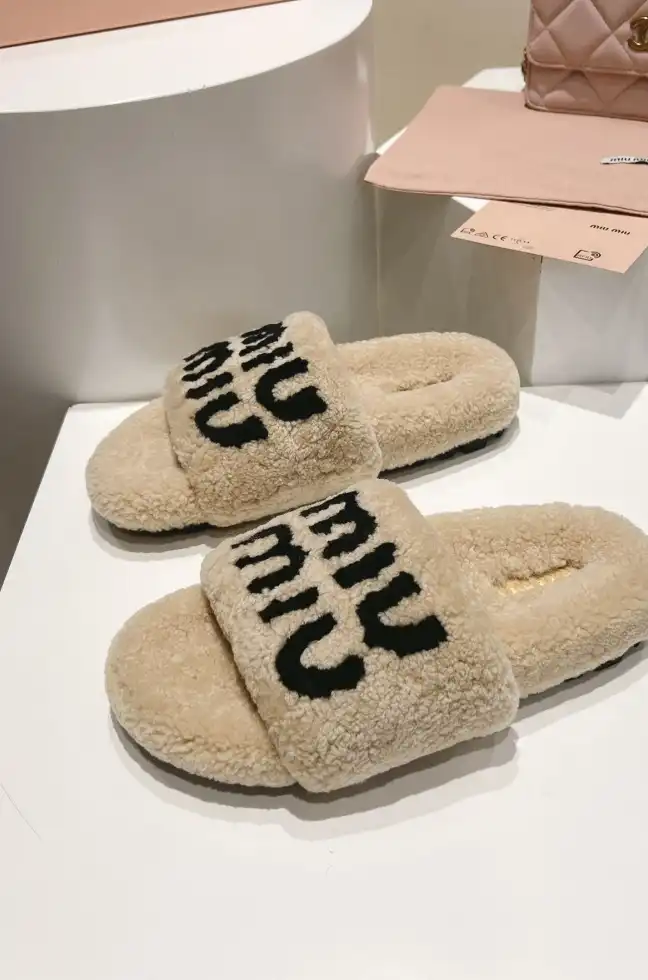 hype Miu Miu Slippers