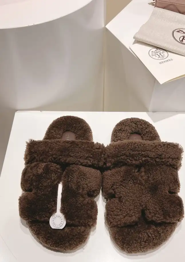 hype Hermes Slippers