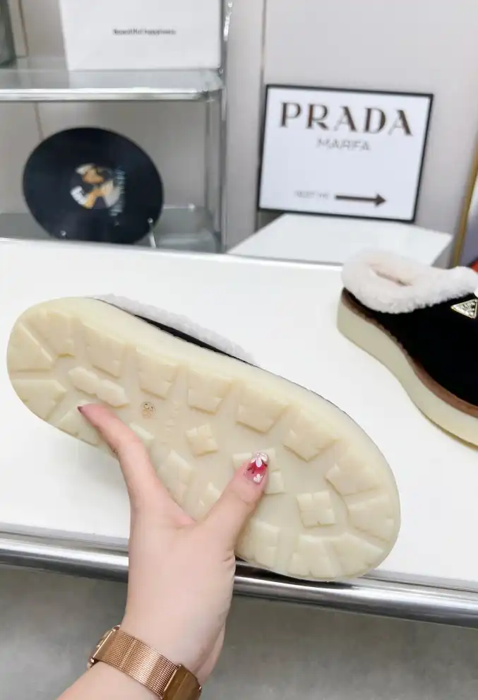 hype Prada Slippers