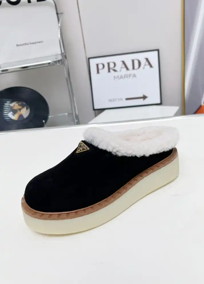 hype Prada Slippers