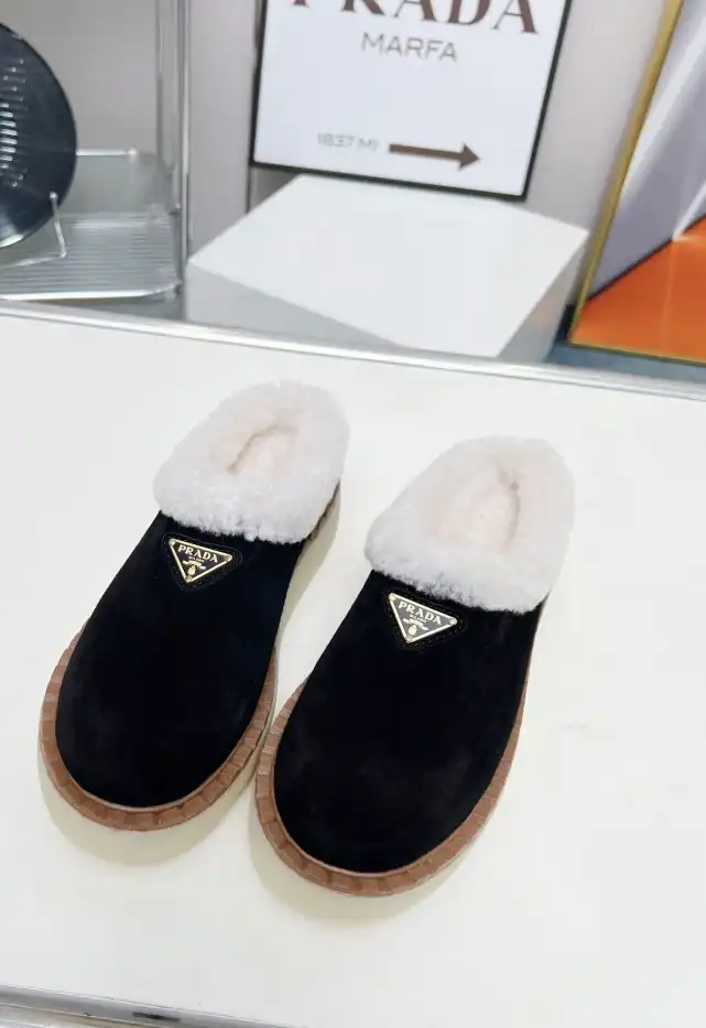 hype Prada Slippers