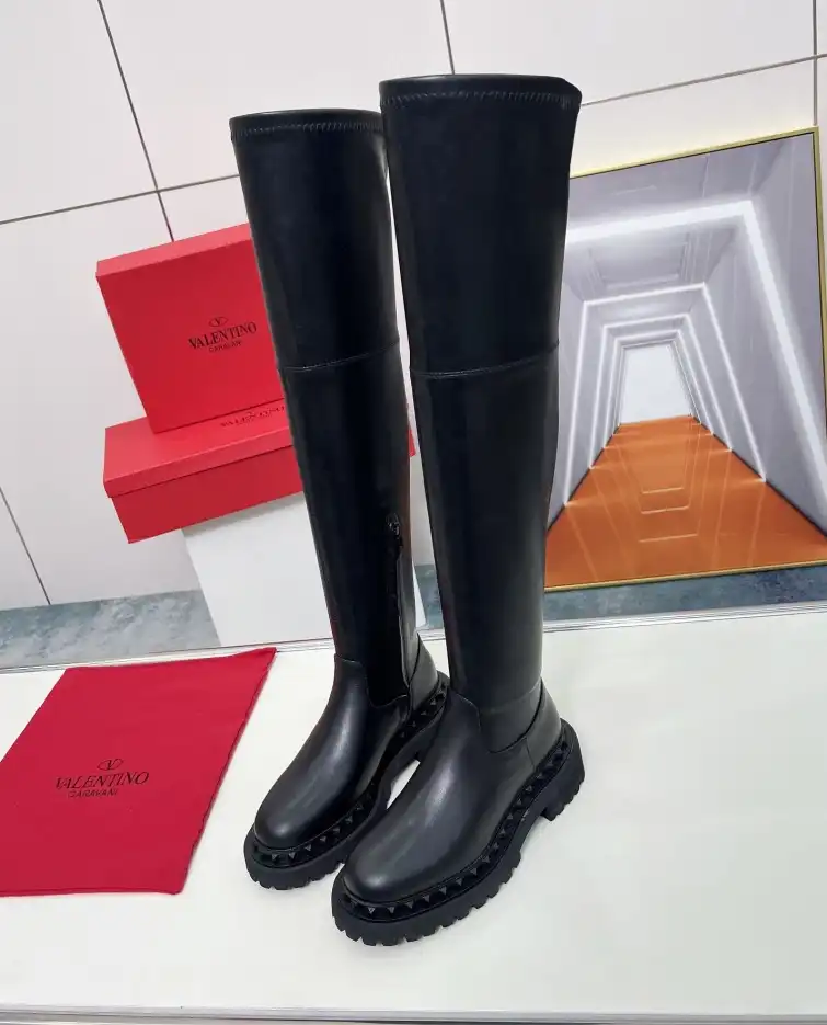 hype Valentino Boots