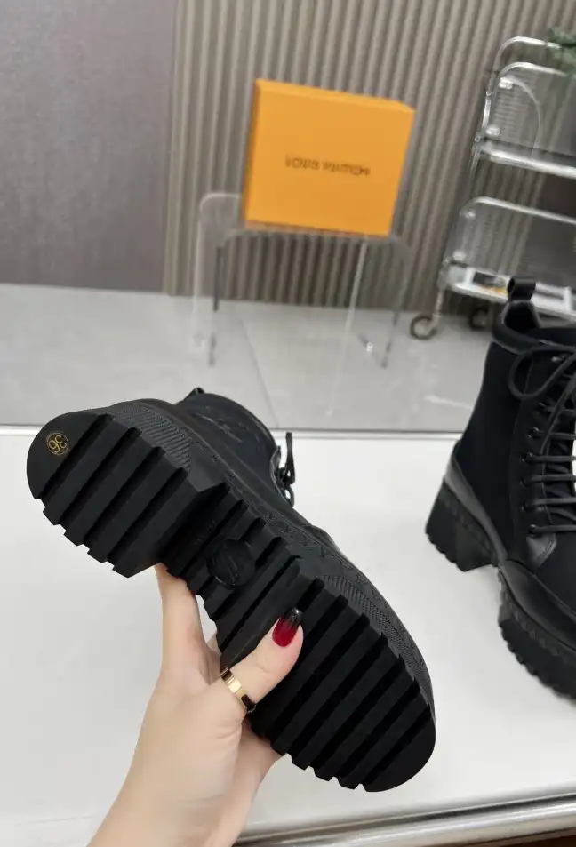 hype LV Boots