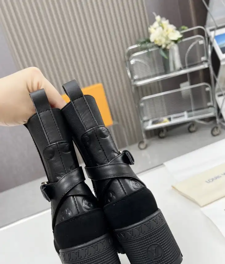 hype LV Boots