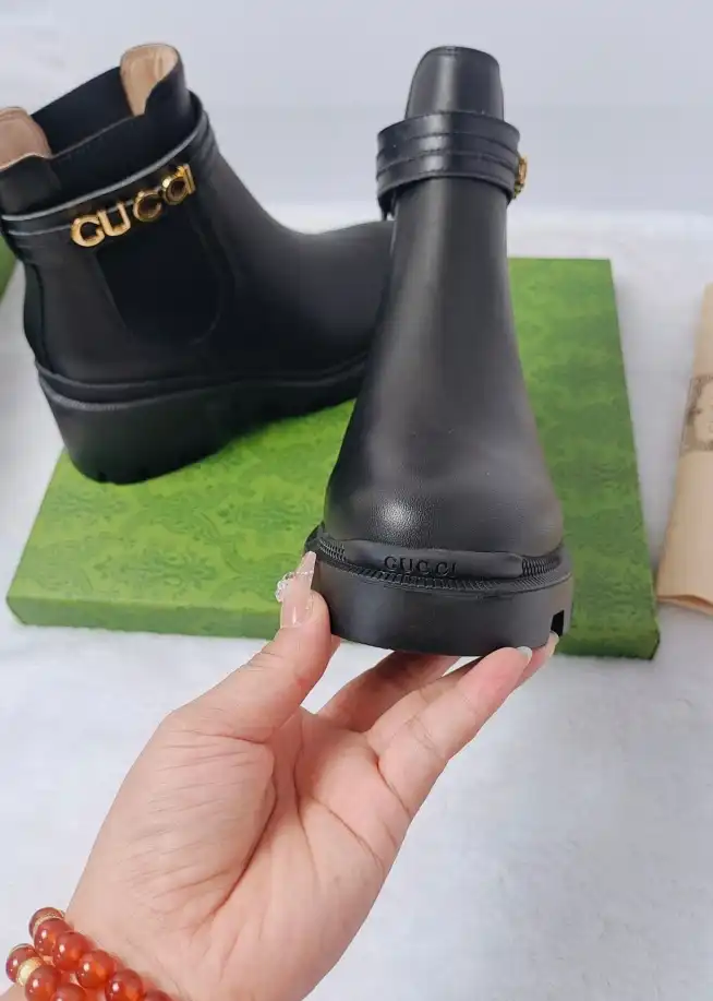 hype Gucci Boots