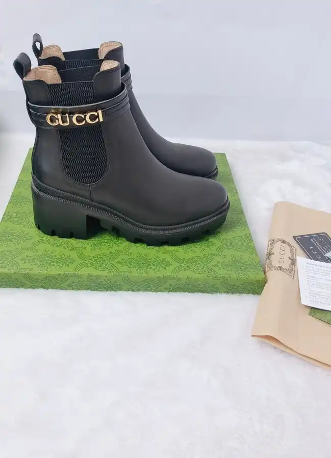 hype Gucci Boots