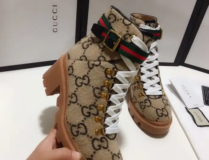 hype Gucci Boots