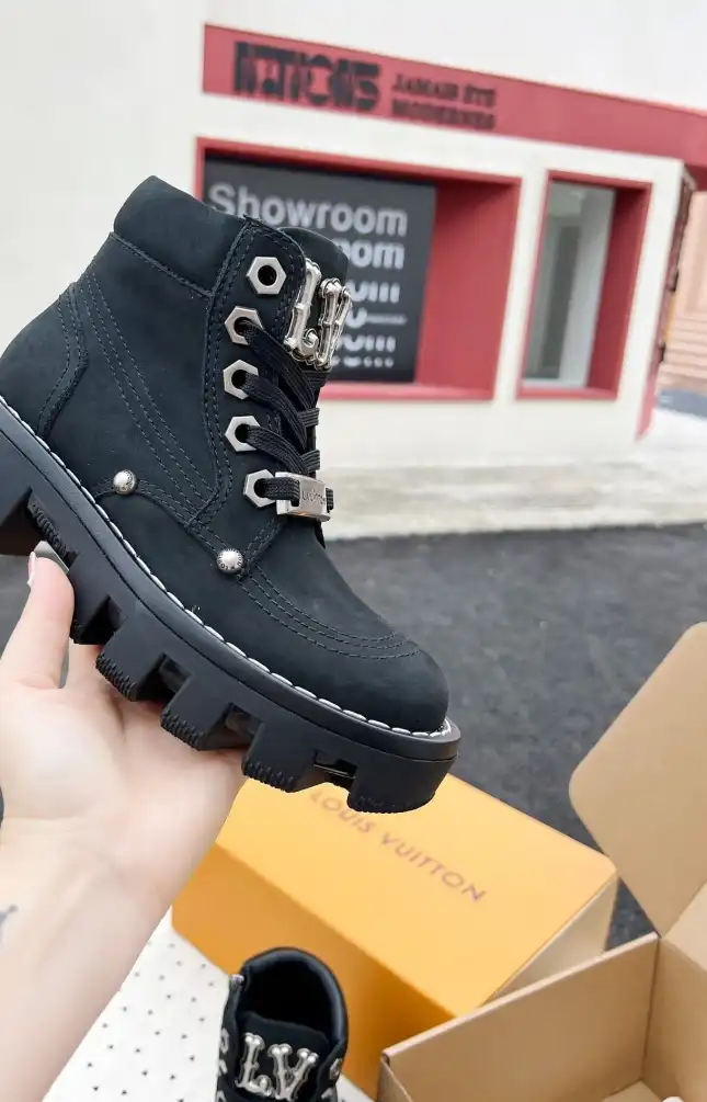 hype LV Boots