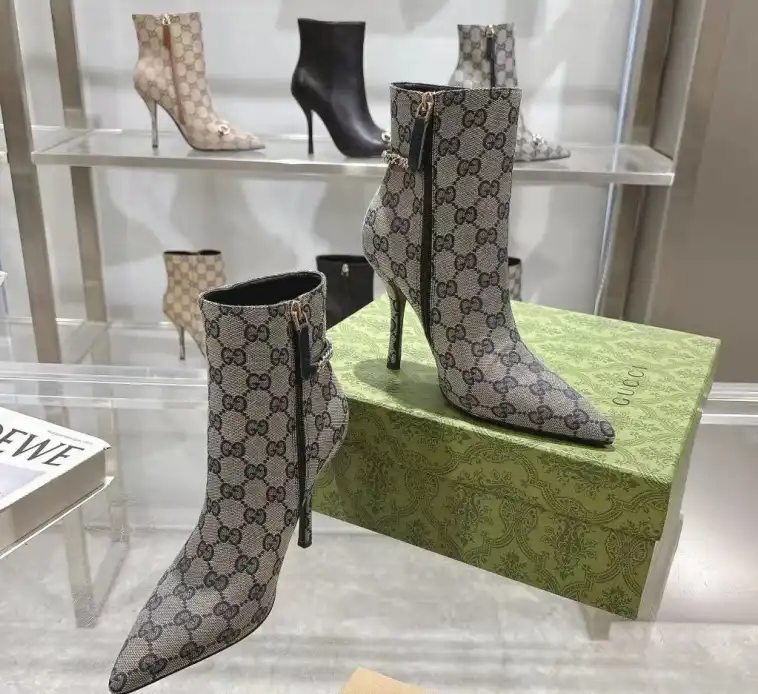 hype Gucci Boots