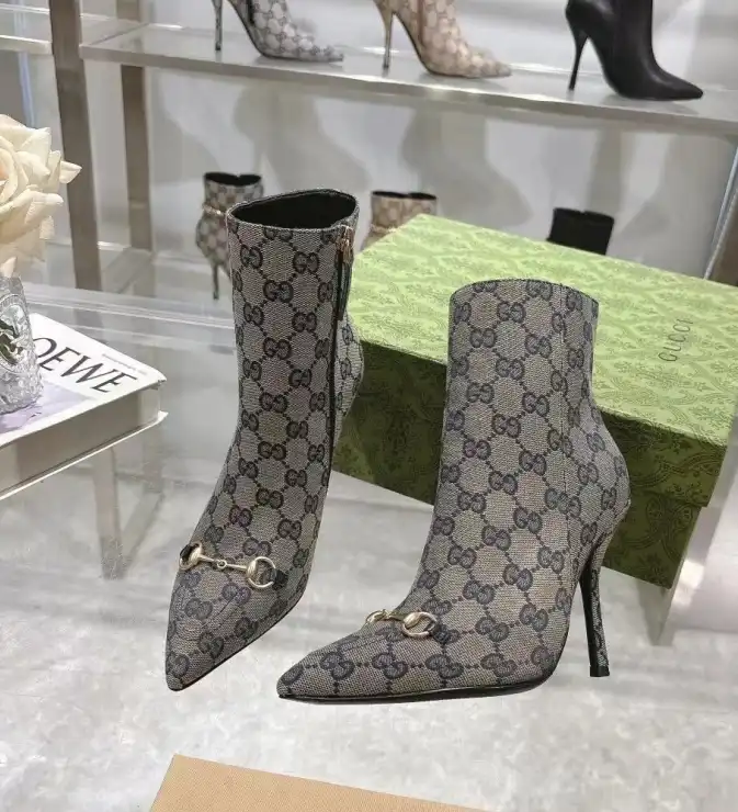 hype Gucci Boots