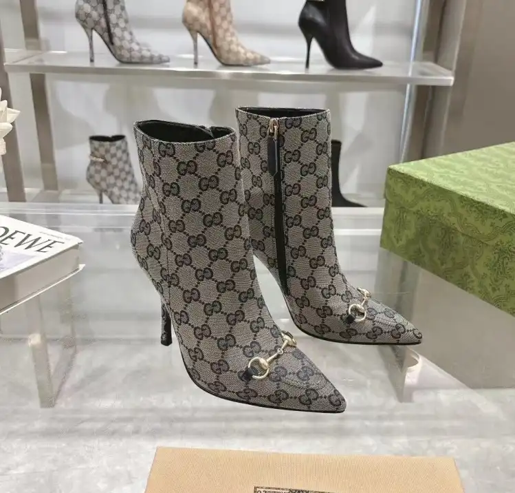 hype Gucci Boots