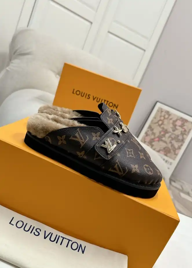 hype LV Slippers