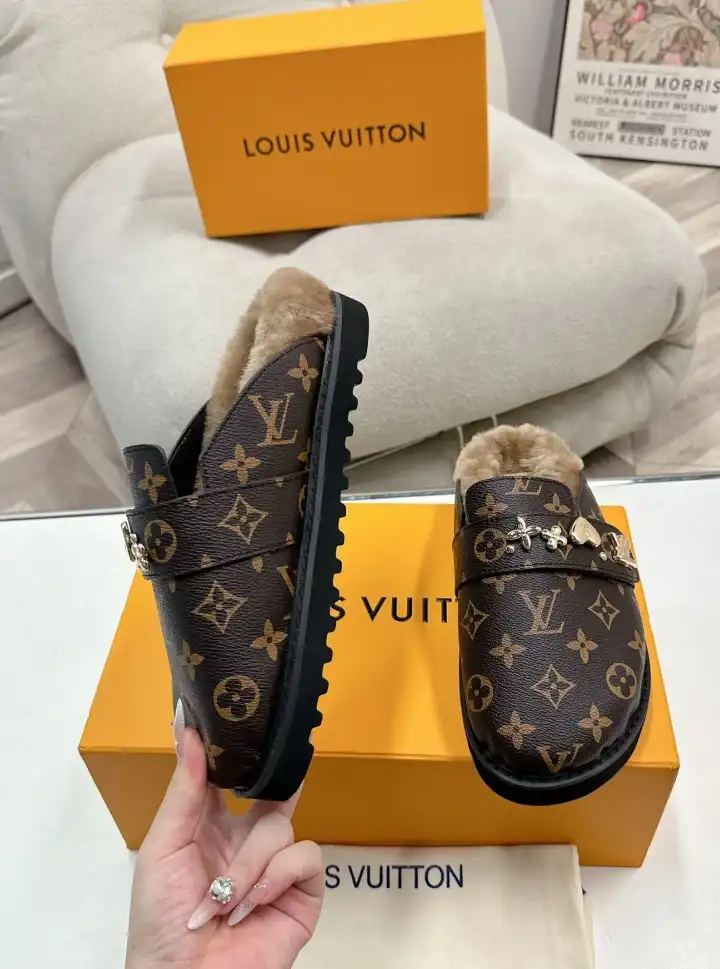 hype LV Slippers