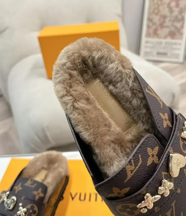 hype LV Slippers