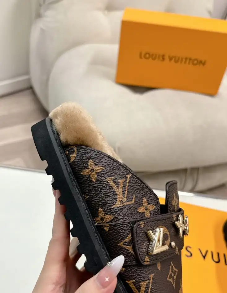 hype LV Slippers