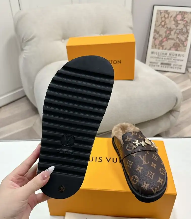 hype LV Slippers