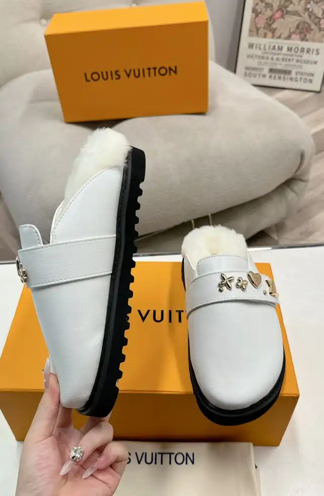 hype LV Slippers