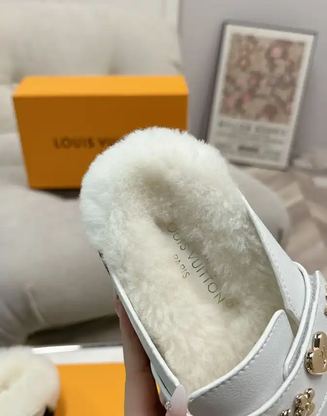 hype LV Slippers