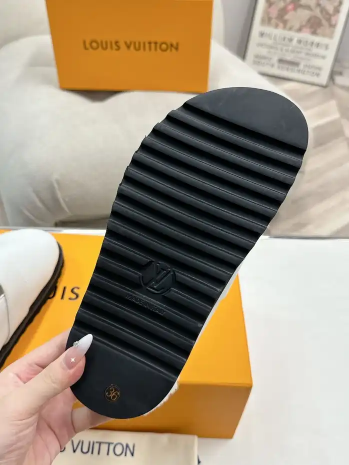 hype LV Slippers