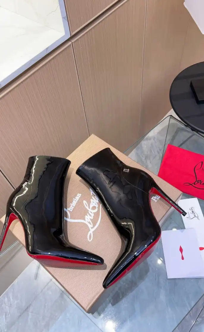 hype Christian Louboutin Boots