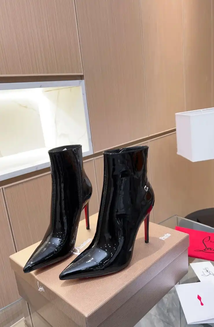 hype Christian Louboutin Boots