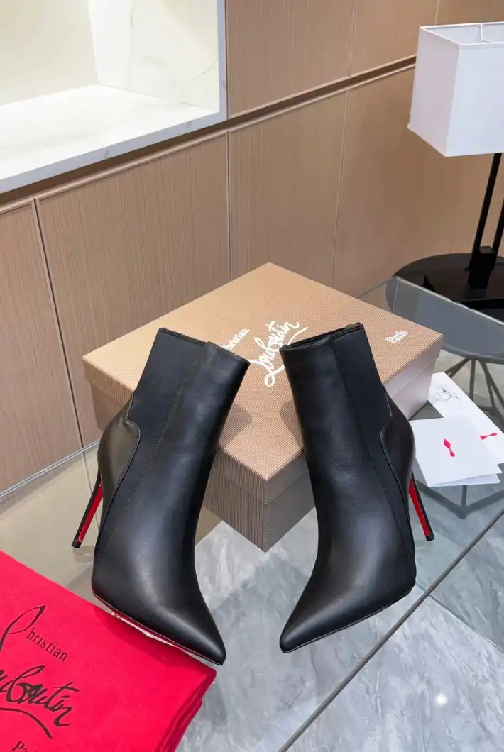 hype Christian Louboutin Boots