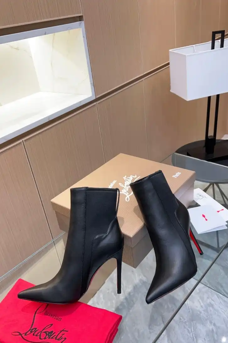 hype Christian Louboutin Boots