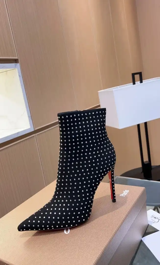 hype Christian Louboutin Boots