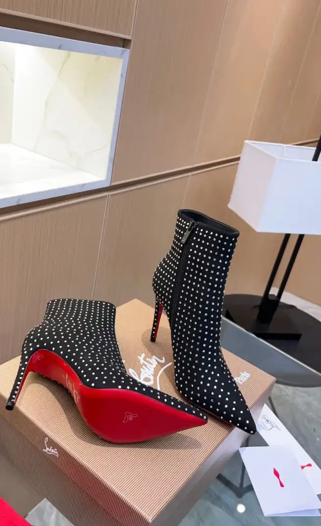 hype Christian Louboutin Boots