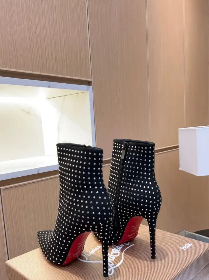 hype Christian Louboutin Boots