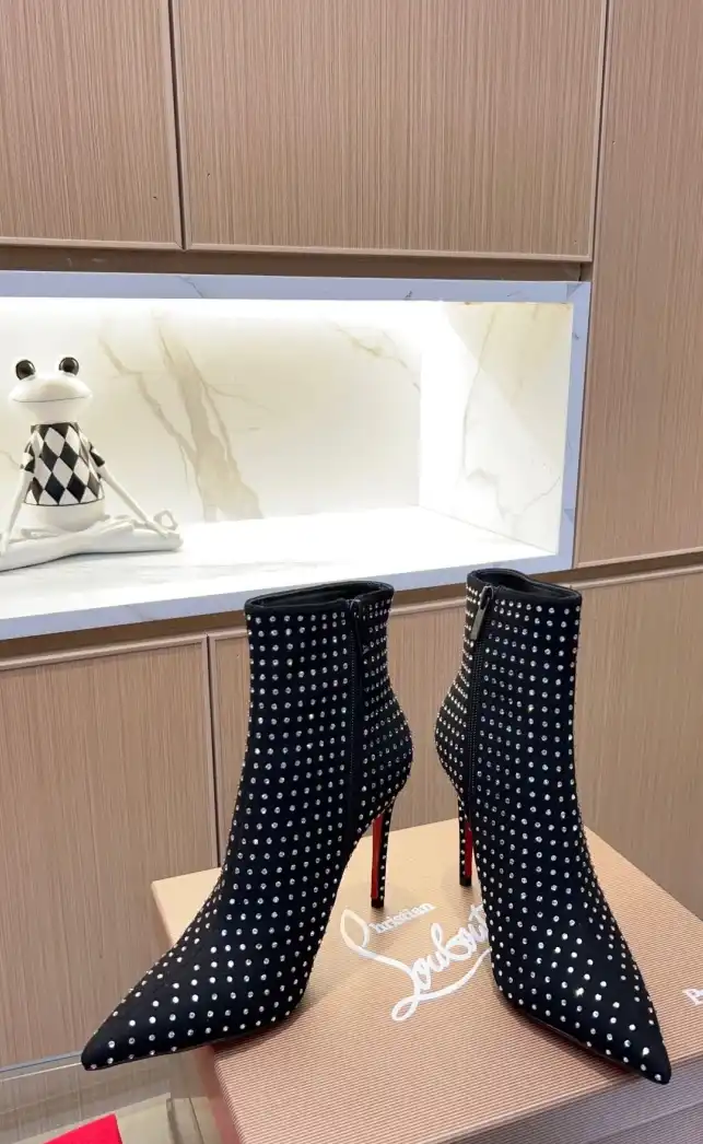 hype Christian Louboutin Boots