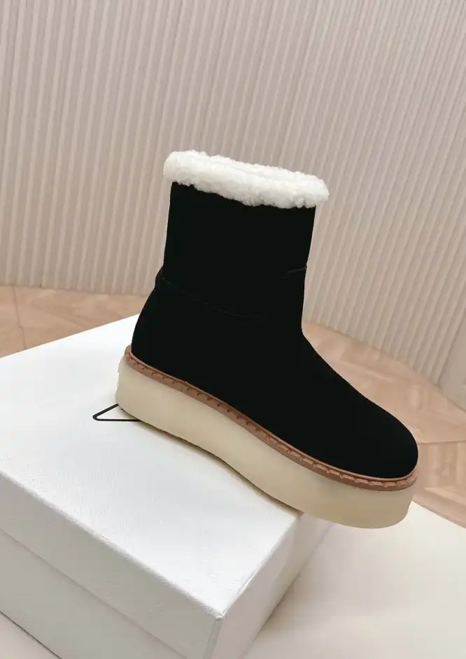 hype Prada Boots