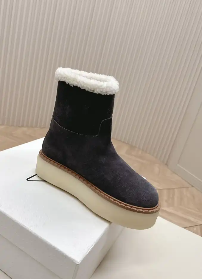 hype Prada Boots