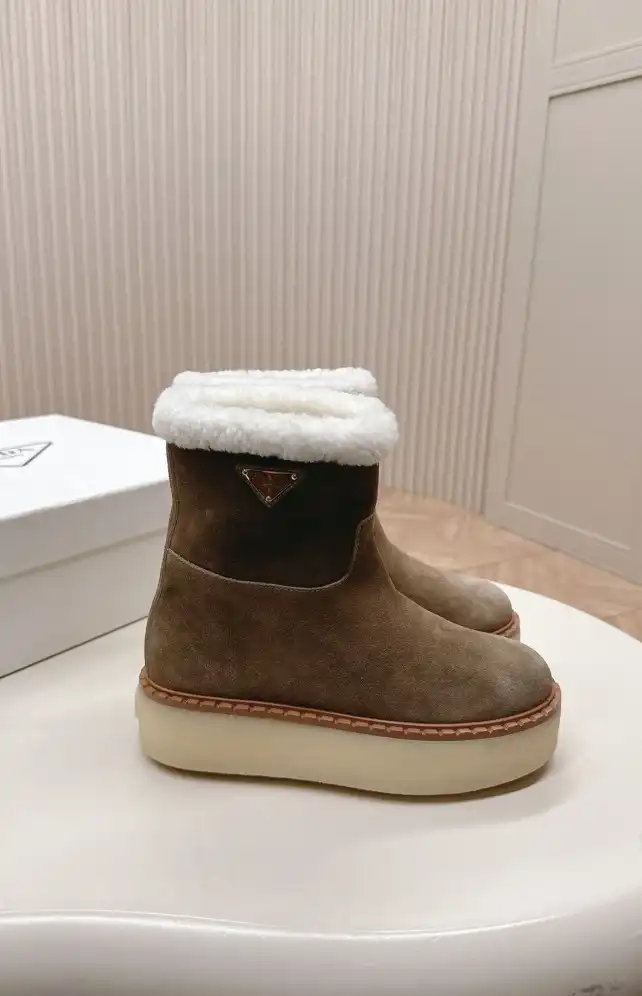 hype Prada Boots