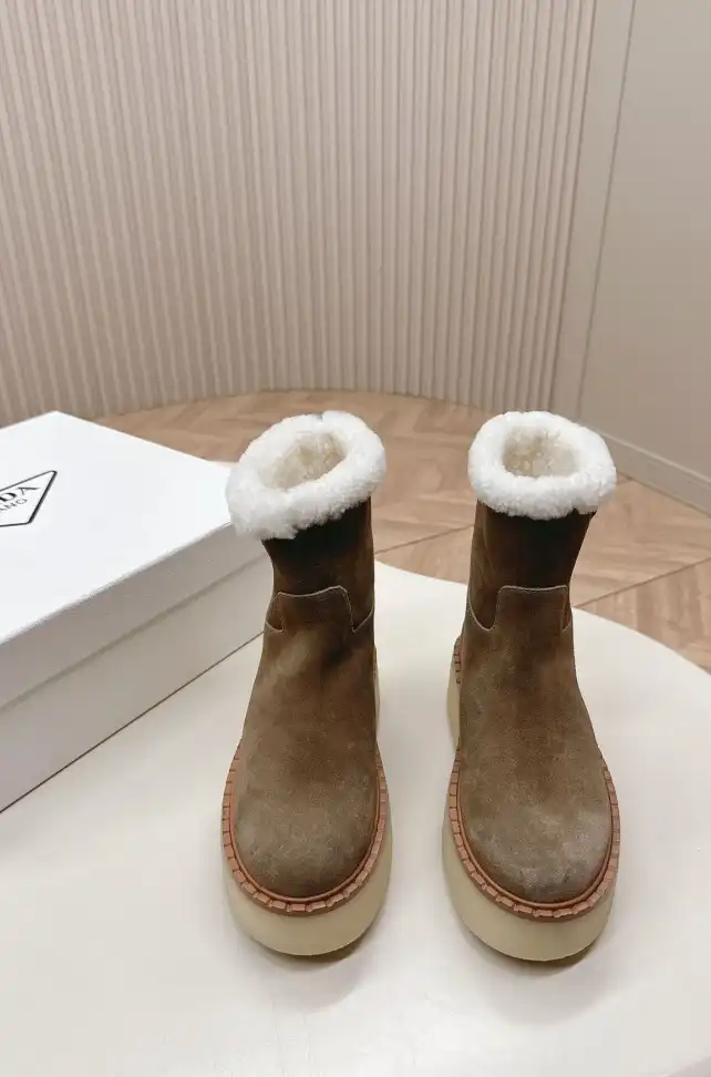 hype Prada Boots