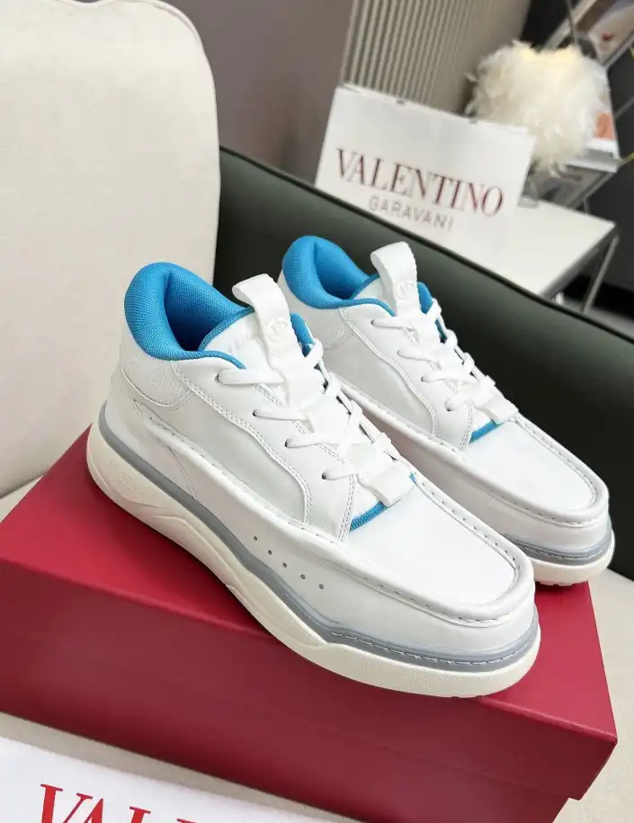 hype Valentino Sneakers