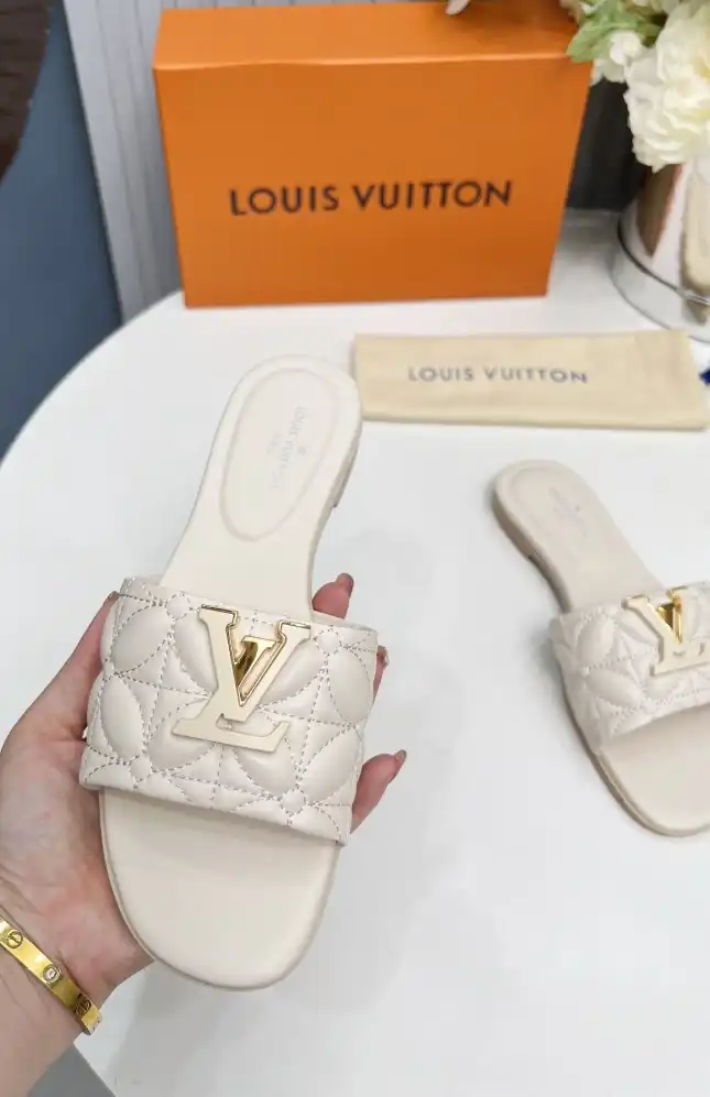 hype LV Slippers