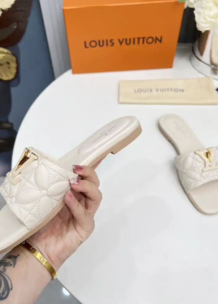 hype LV Slippers