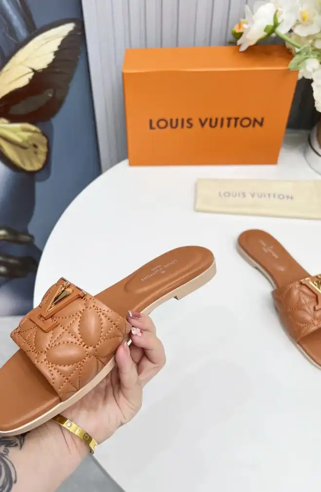 hype LV Slippers